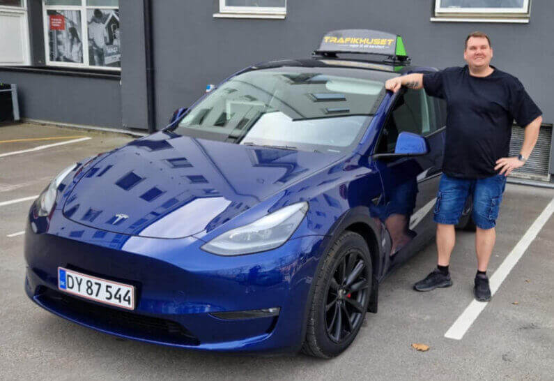 tesla 1